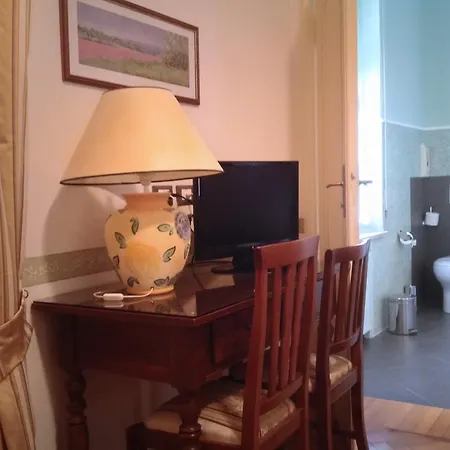 Bruxelles Margherita Bed & Breakfast Genua